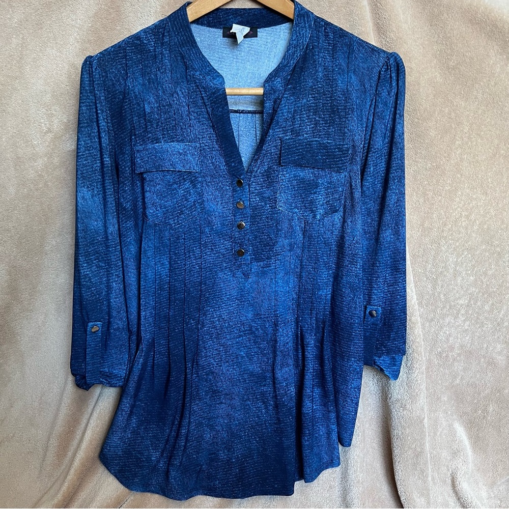 Cute Cocomo women's blouse - silky soft!